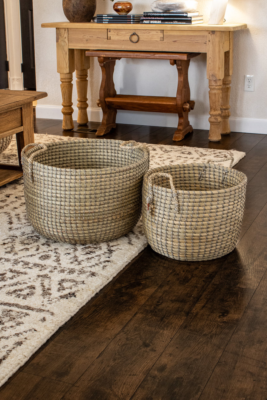 Handwoven Seagrass Baskets Set (Like-New)