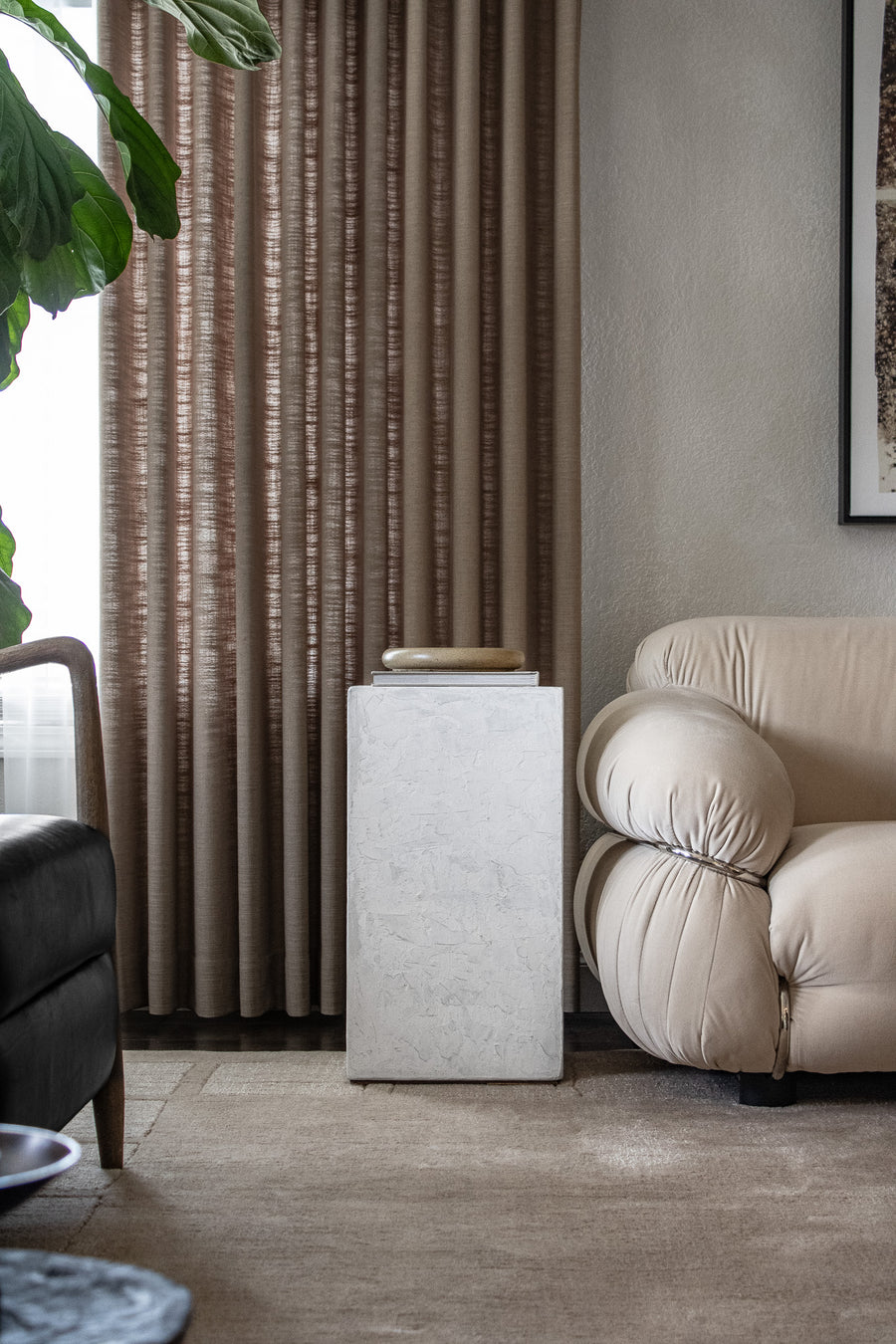 Plaster Stand Plaster Pedestal Stand – Casa Refined Shop