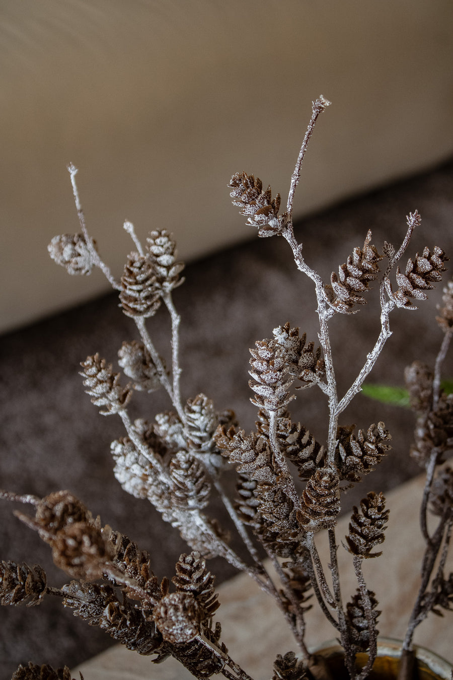 19in Snowy Natural Birchcones Pick